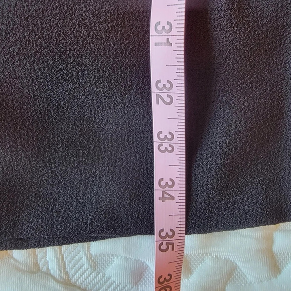 NWT Taylor Dress Black Crepe Long Puff Sleeves V Neck Style 5803 M. Size 6 - Picture 14 of 14